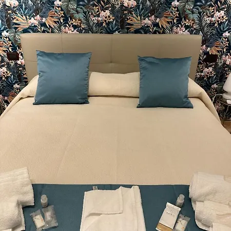 55 Family Apartment Bari